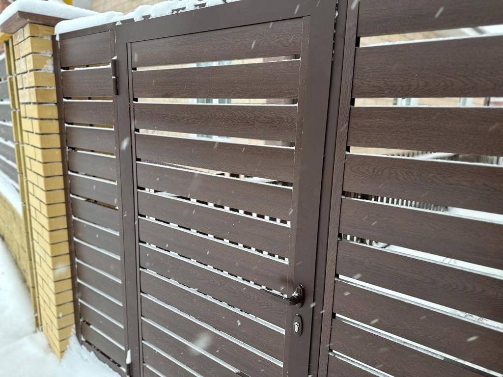 Забор-ранчо из металлопланкена 34м Мореный Дуб Printech фото 1 в Иркутске