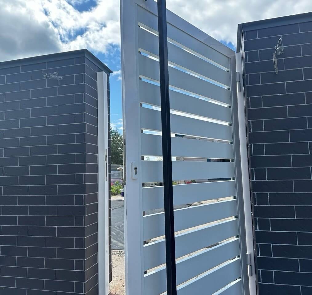 Калитка из металлопланкена RAL9003 Белый фото 1 в Иркутске
