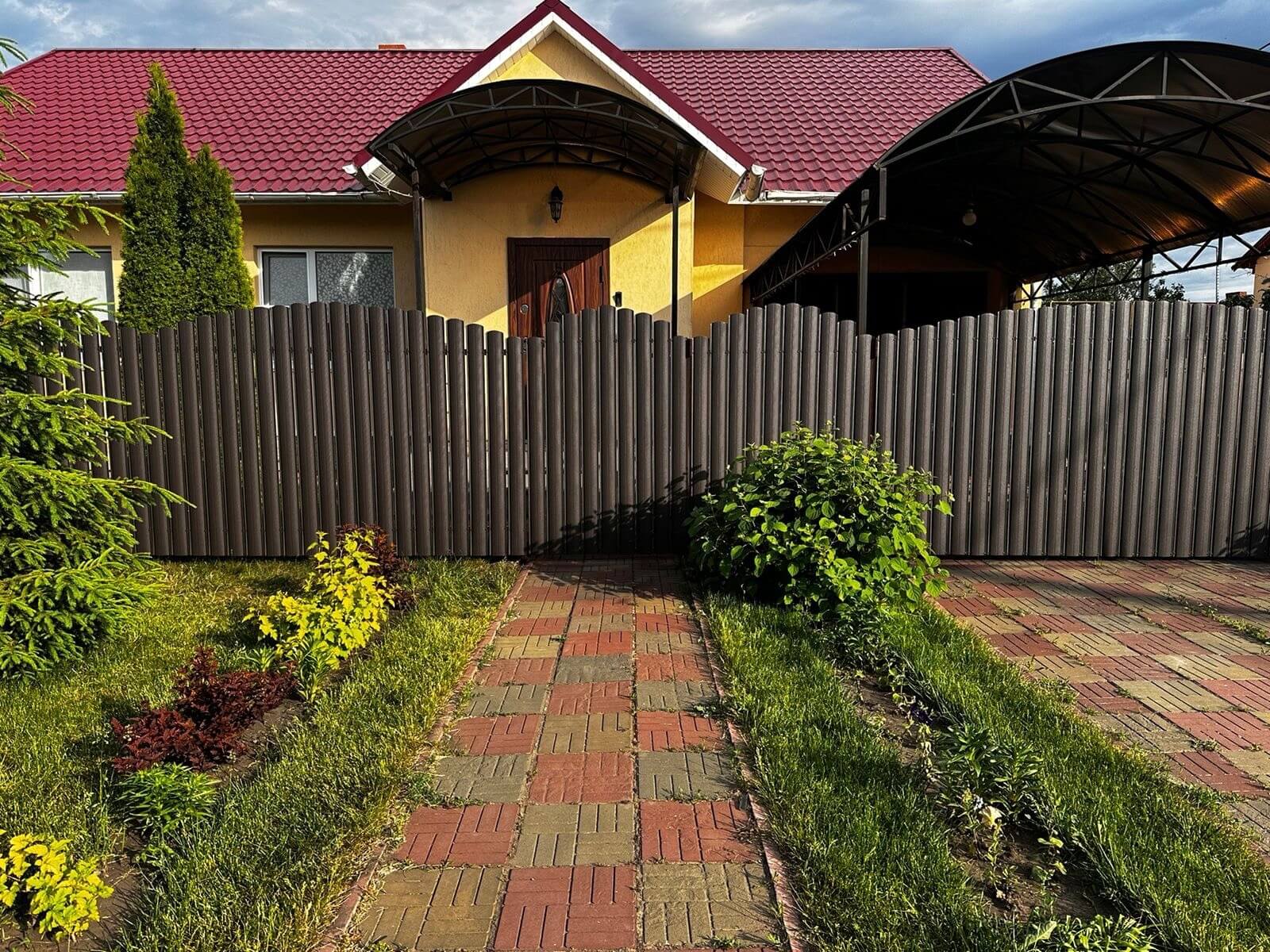 Забор из евроштакетника 37м RAL8019 Темный Шоколад МАТТЕ в Иркутске