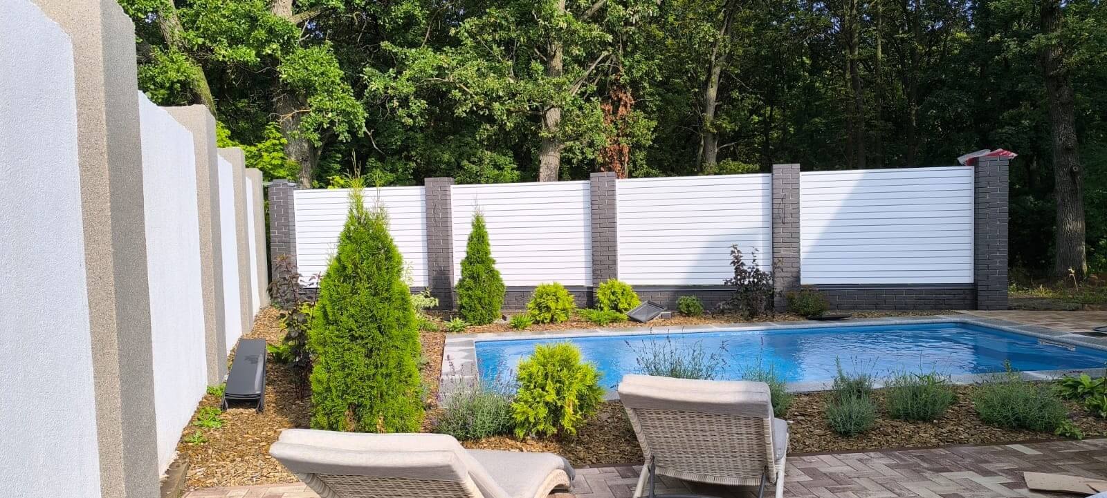 Забор-жалюзи из ламелей Хай-Тек 54м RAL9003 Белый фото 1 в Иркутске