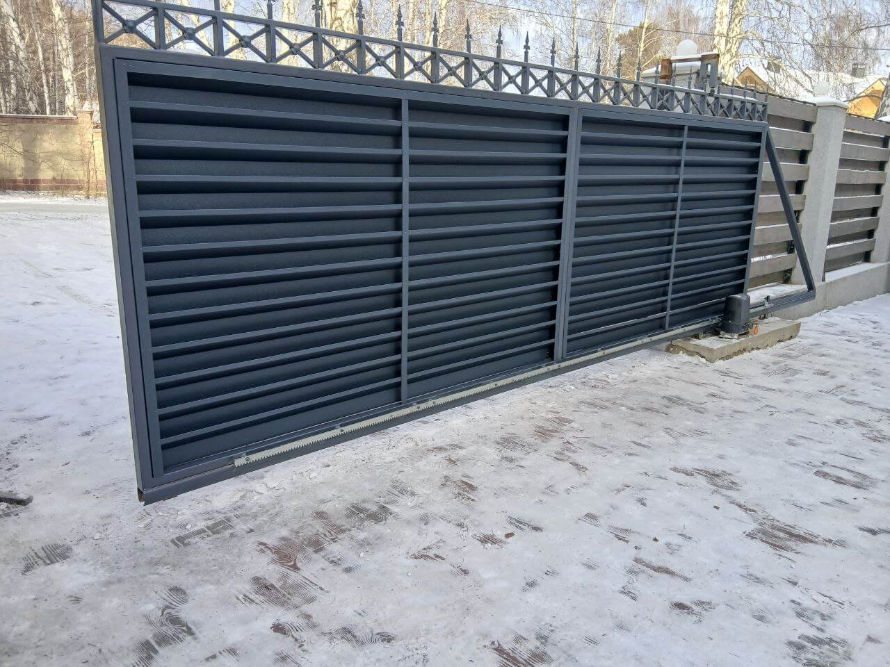 Входная группа из ламелей Хай-Тек RAL7024/7024 Серый Графит двусторонний МАТТЕ фото 8 в Иркутске