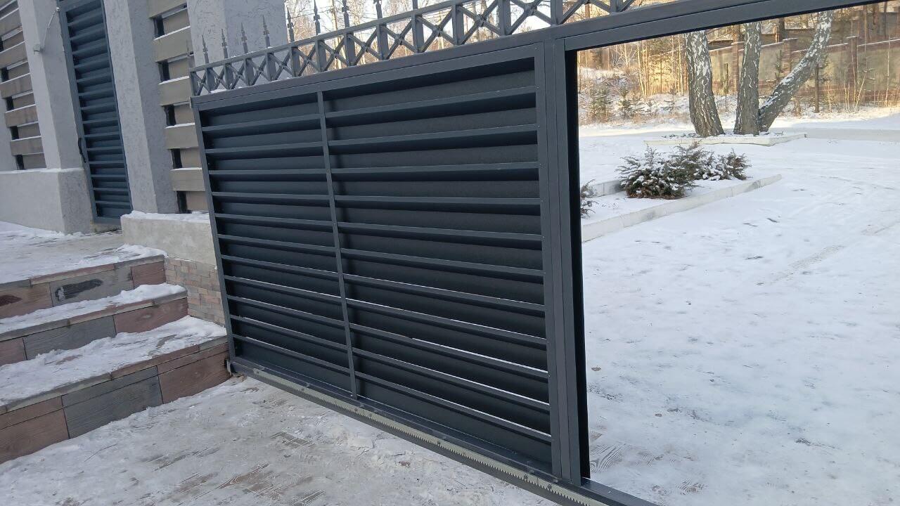 Входная группа из ламелей Хай-Тек RAL7024/7024 Серый Графит двусторонний МАТТЕ фото 16 в Иркутске