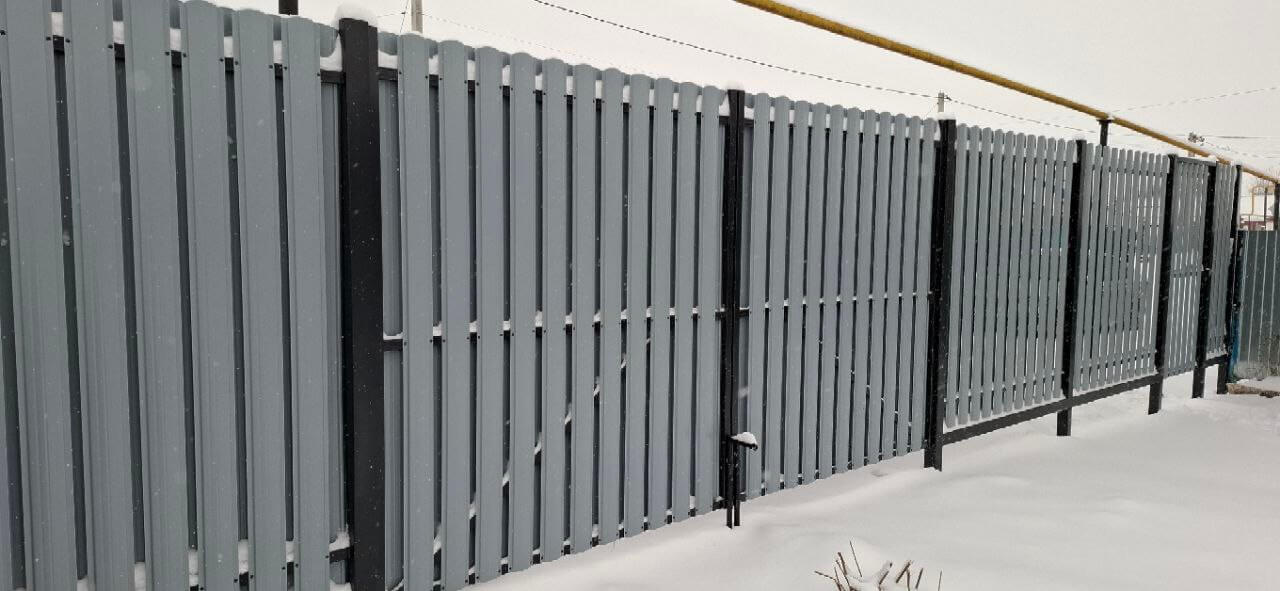 Забор из евроштакетника 27м RAL7024 Серый Графит МАТТЕ фото 3 в Иркутске