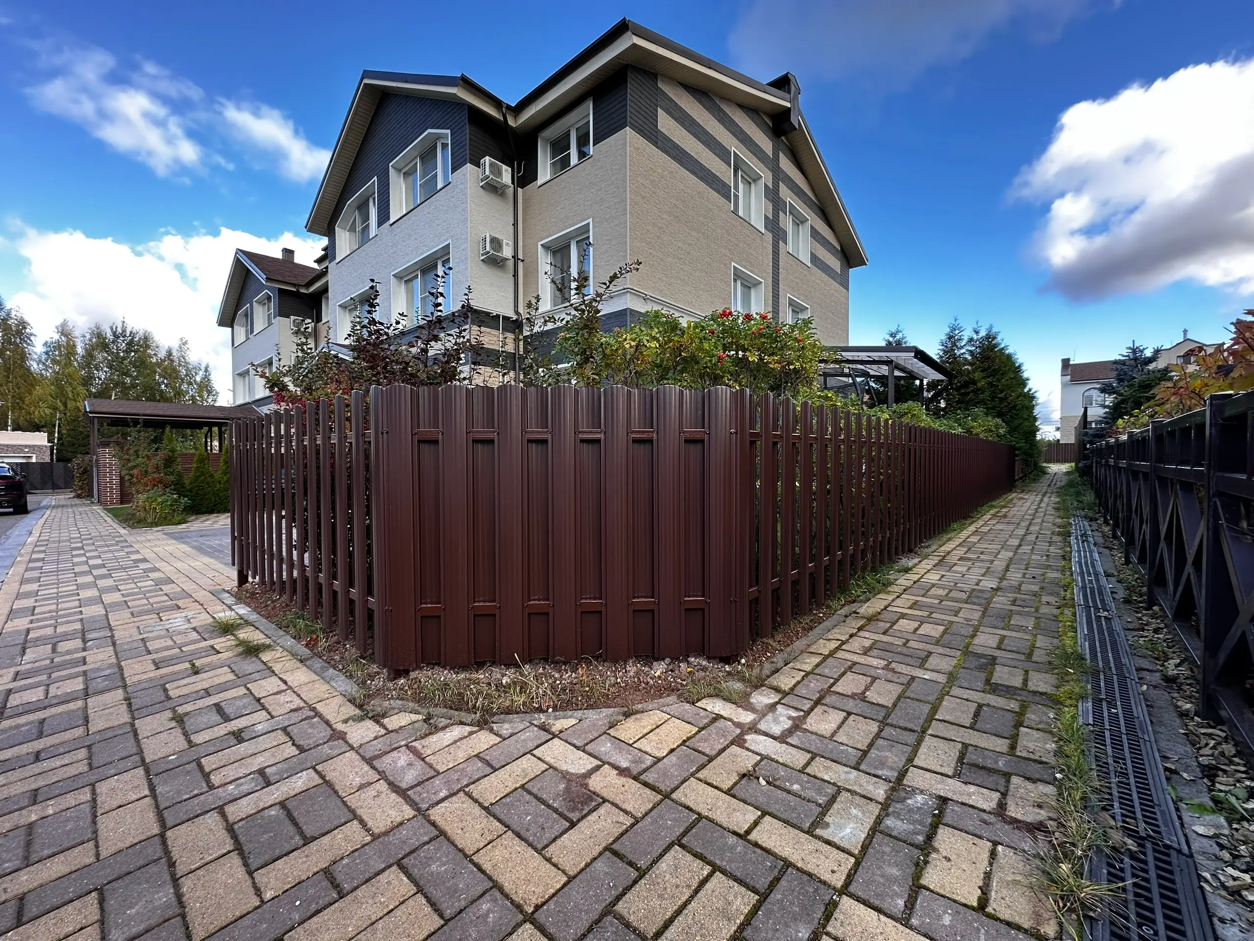 Заборчик из евроштакетника 18м RAL8017/8017 Шоколад двусторонний фото 1 в Иркутске